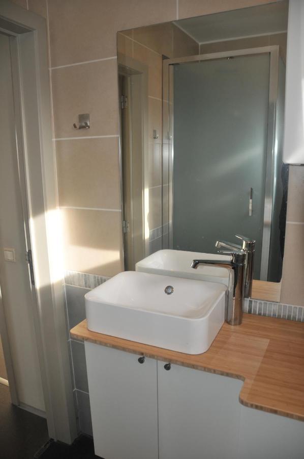 Bed and Breakfast At Number 1 Rumst Экстерьер фото